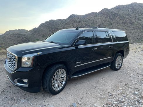 Used 2018 GMC Yukon XL Denali w/ Open Road Package image 2