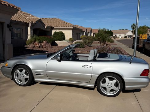 Used 2001 Mercedes-Benz SL 500 image 4