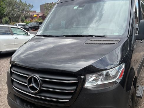 Used 2019 Mercedes-Benz Sprinter 2500 image 4