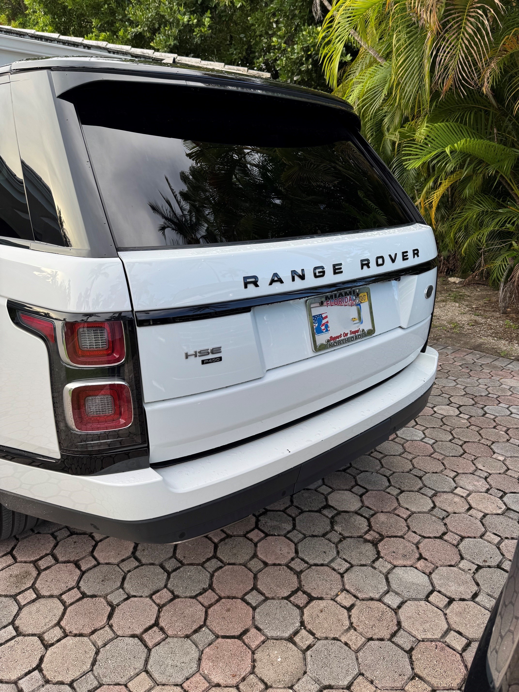 Used 2020 Land Rover Range Rover HSE AWD/4WD image 16