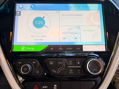 Used 2019 Chevrolet Bolt LT FWD image 11