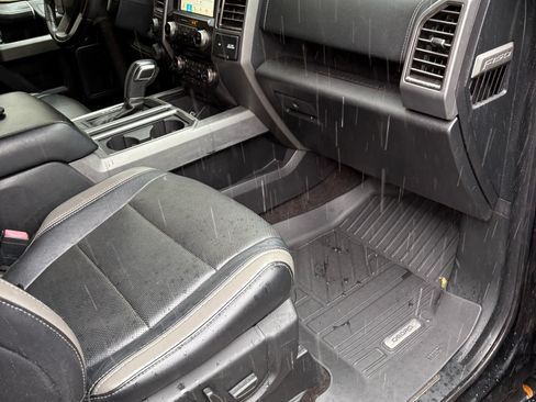 Used 2018 Ford F150 Raptor w/ Equipment Group 802A Luxury image 14