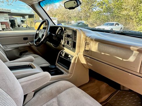 Used 2006 Chevrolet Silverado 1500 LT w/ Onstar Plus Package image 18