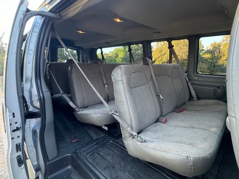 Used 2012 Chevrolet Express 3500 LT w/ LT Preferred Equipment Group image 18