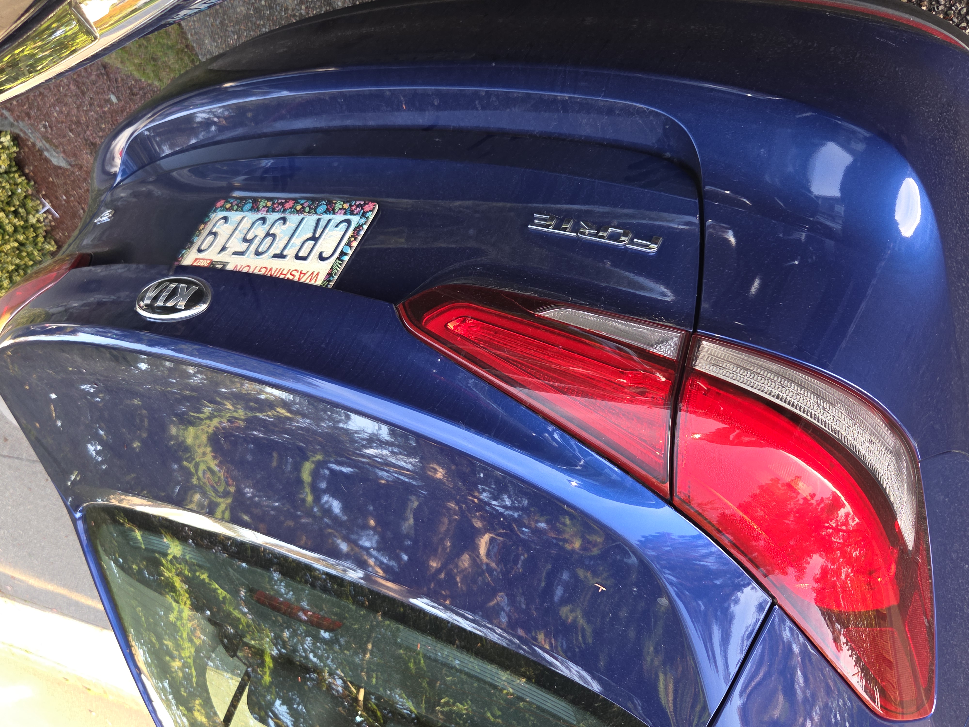 Used 2017 Kia Forte EX FWD image 9