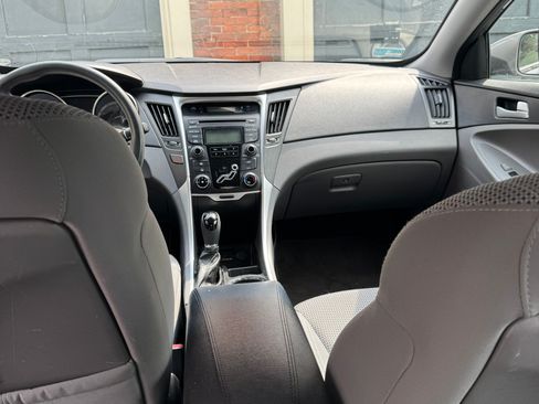 Used 2012 Hyundai Sonata GLS image 12