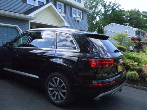 Used 2018 Audi Q7 3.0T Premium Plus AWD/4WD image 5