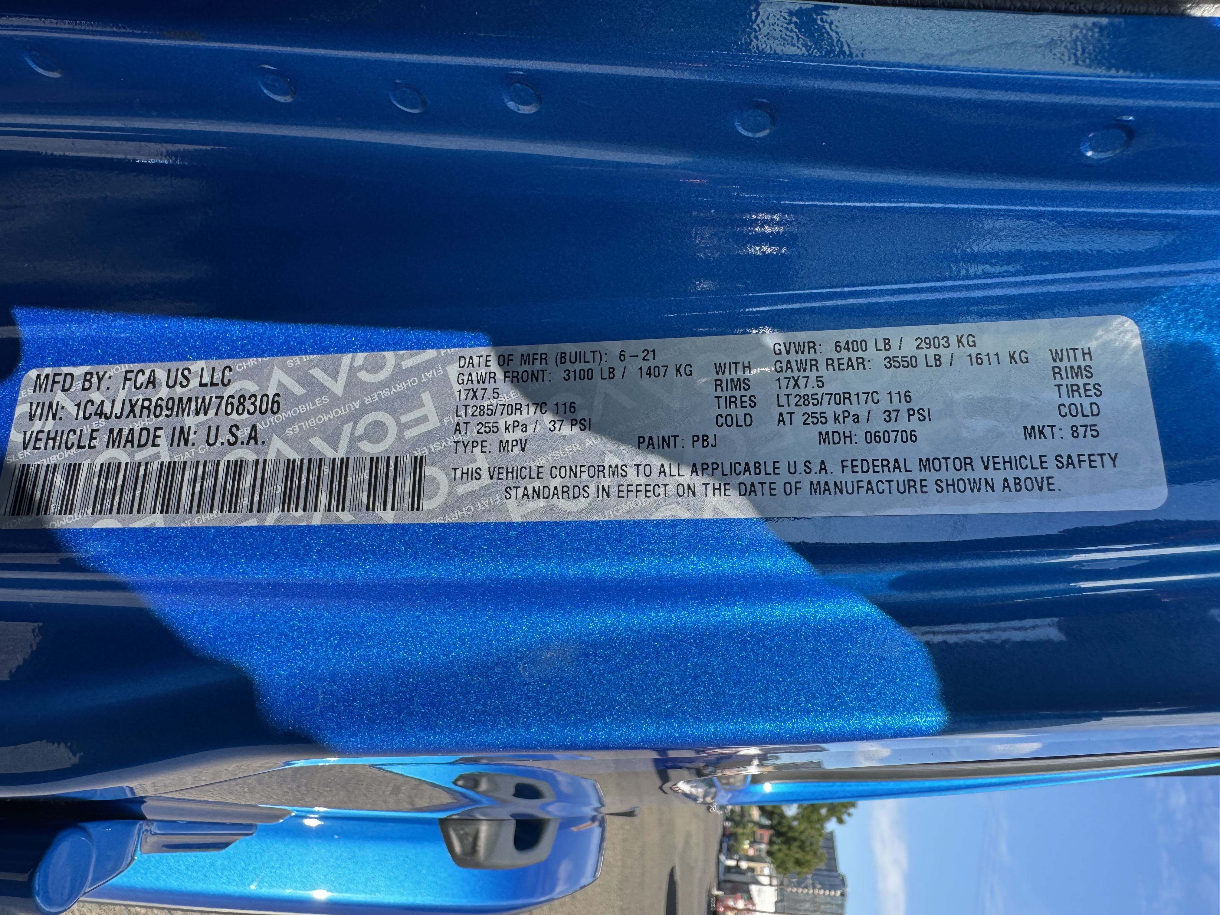 Used 2021 Jeep Wrangler Unlimited Rubicon 4xe w/ Cold Weather Group AWD/4WD image 13