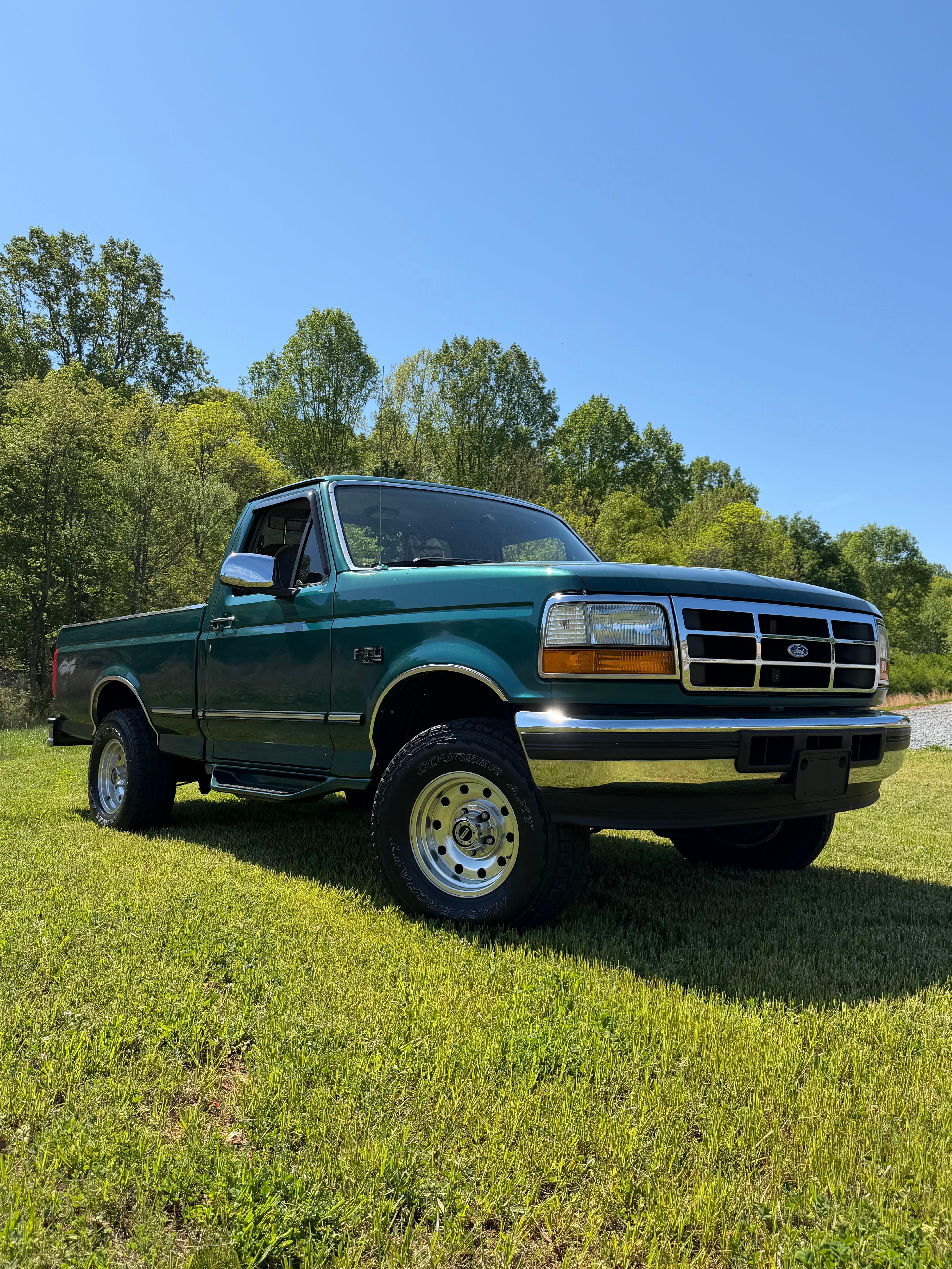 Used 1996 Ford F150 4x4 Regular Cab image 1