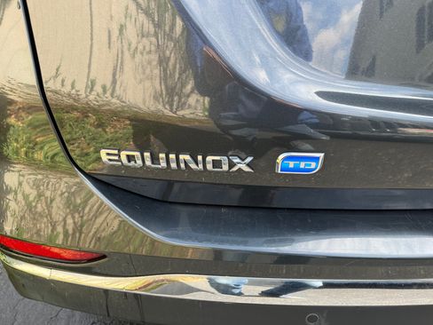 Used 2018 Chevrolet Equinox Premier AWD/4WD image 19