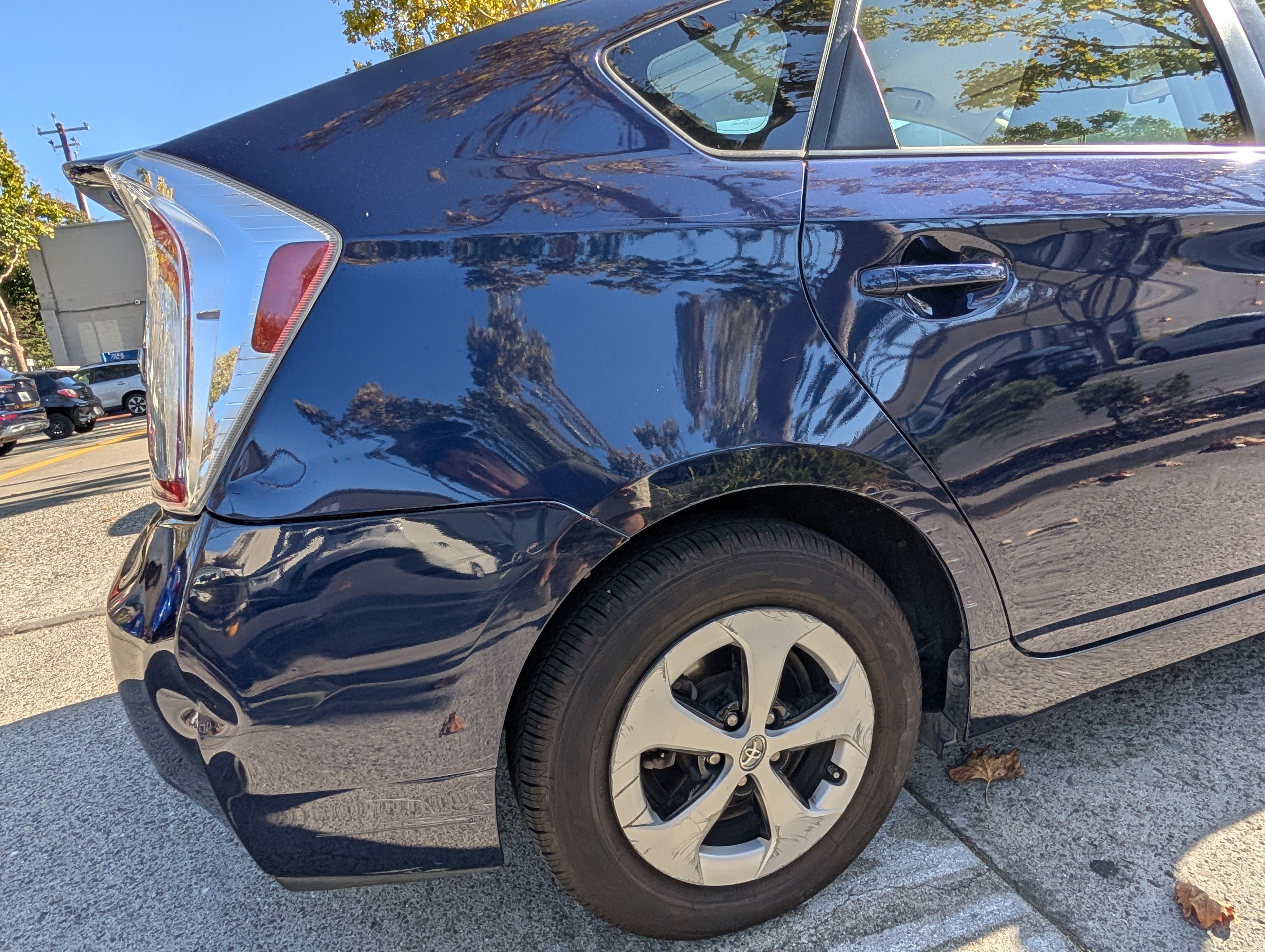 Used 2013 Toyota Prius Two FWD image 4