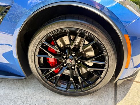 Used 2019 Chevrolet Corvette Z06 RWD image 5