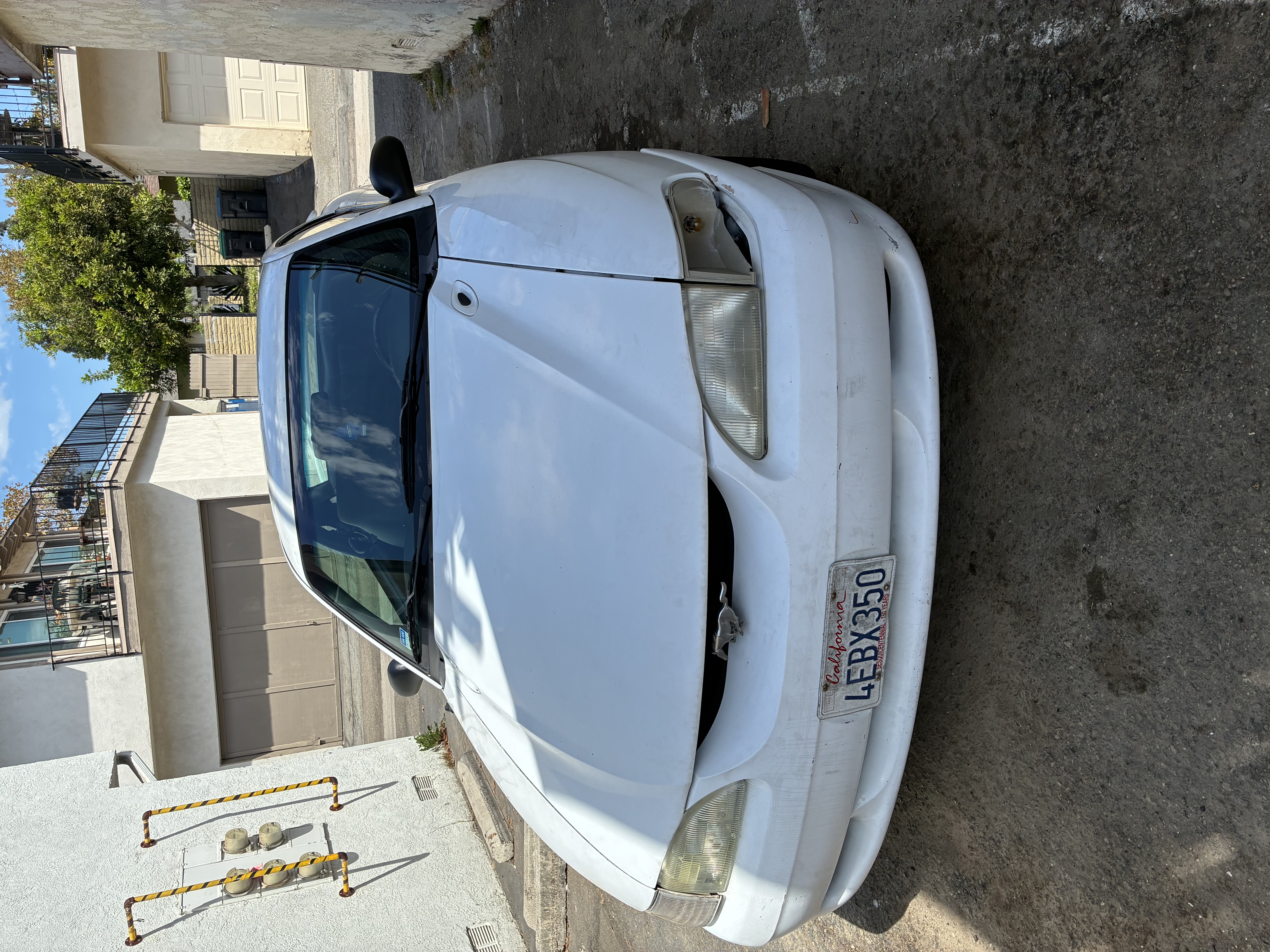 Used 1998 Ford Mustang Coupe RWD image 2