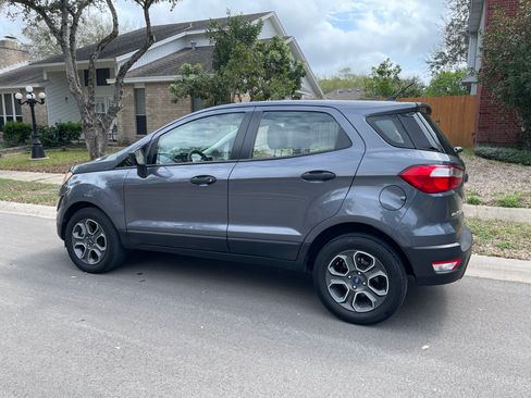 Used 2021 Ford EcoSport S image 2