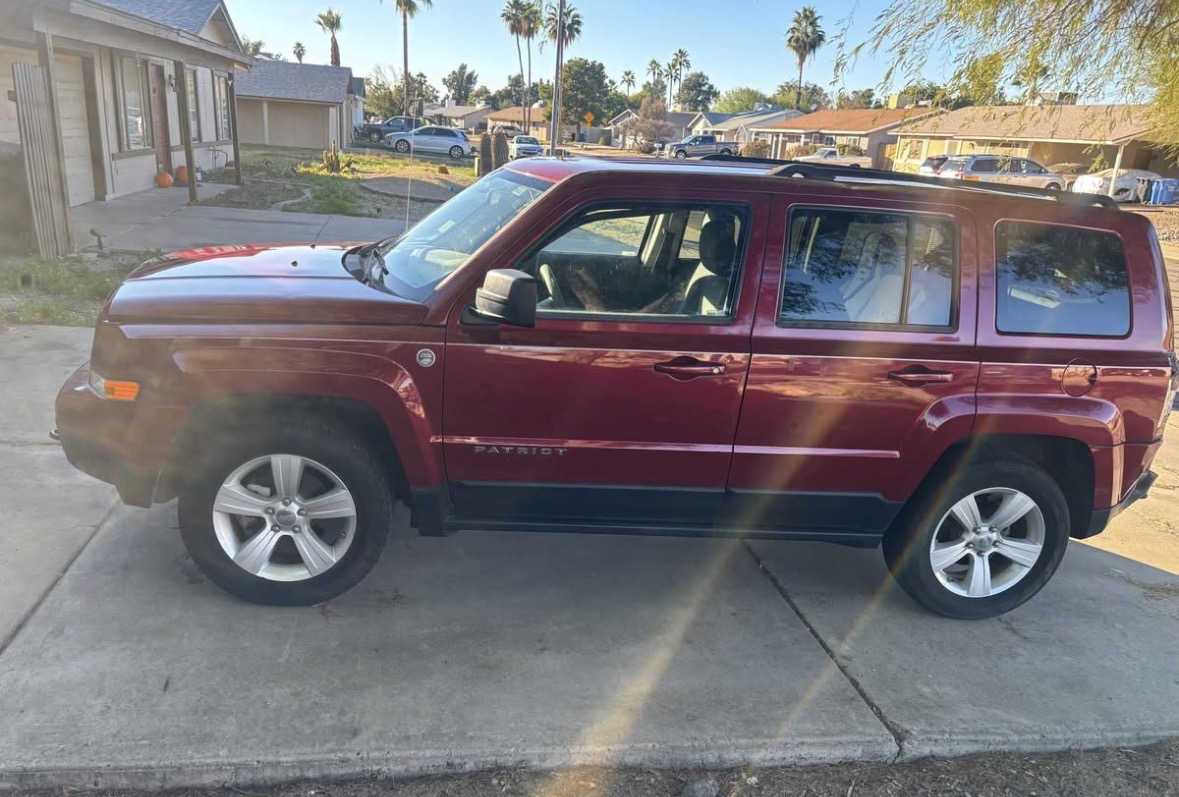 Used 2012 Jeep Patriot Sport w/ PWR Value Group AWD/4WD image 4