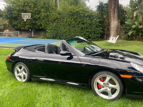 Used 2004 Porsche 911 Carrera 4S image 4