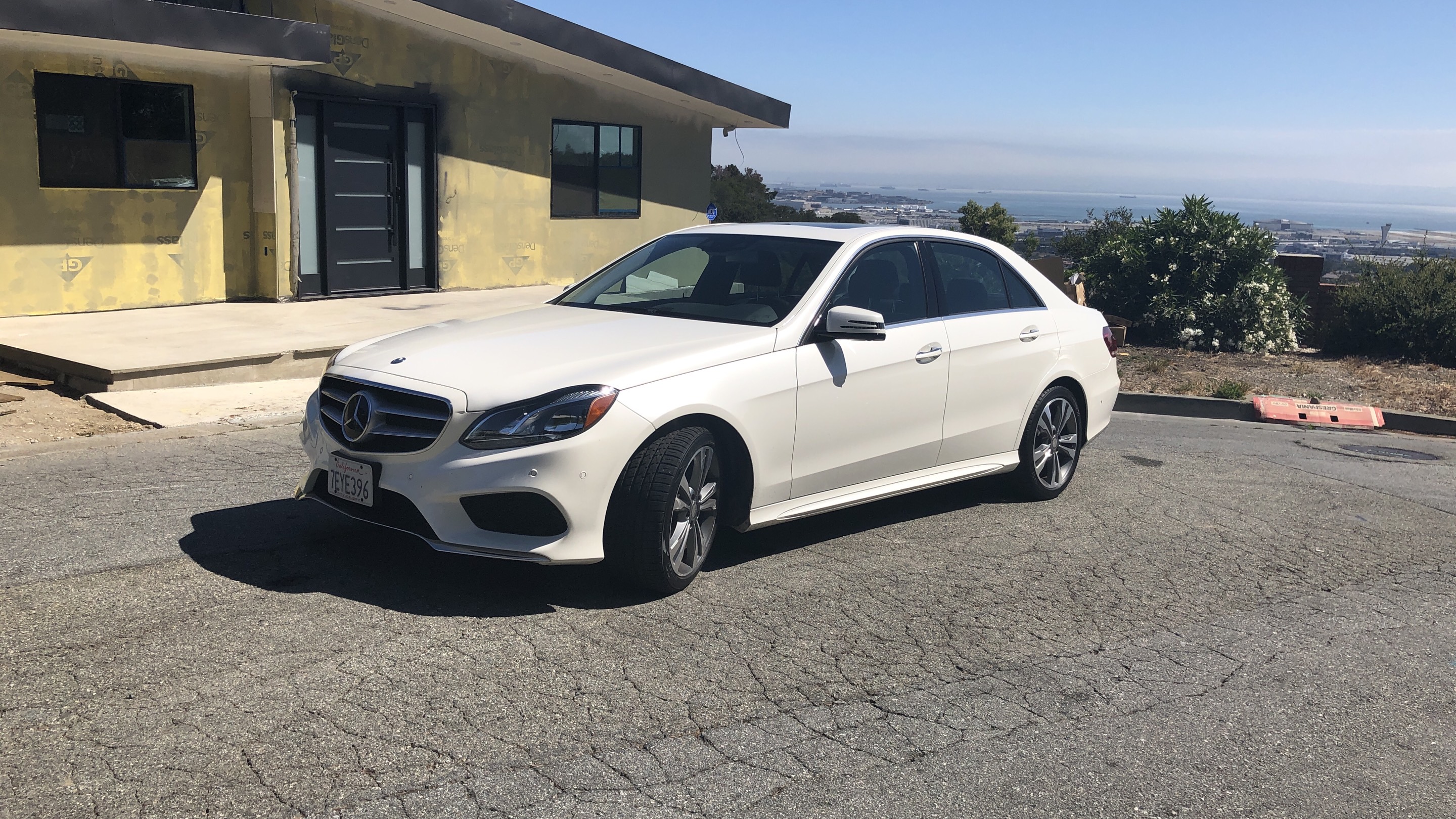 Used 2014 Mercedes-Benz E 350 Sedan image 2
