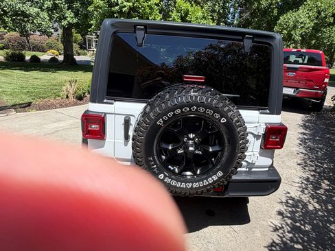 Used 2021 Jeep Wrangler Unlimited Sport AWD/4WD image 10