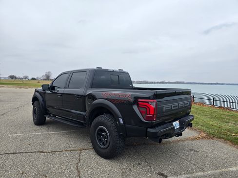 Used 2025 Ford F150 Raptor image 6