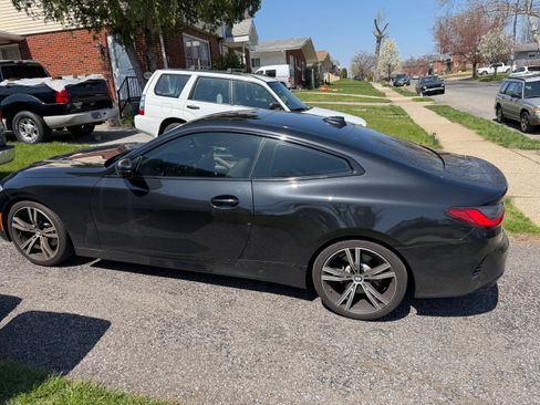 Used 2021 BMW 430i Coupe w/ Premium Package image 2