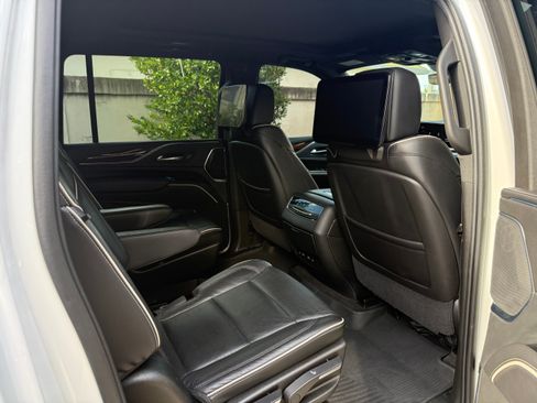 Used 2021 Cadillac Escalade ESV Premium Luxury w/ Driver Assist Tech Package image 12