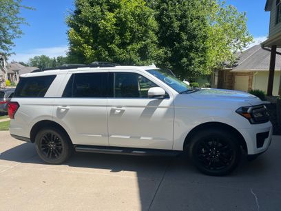 Used 2024 Ford Expedition XLT