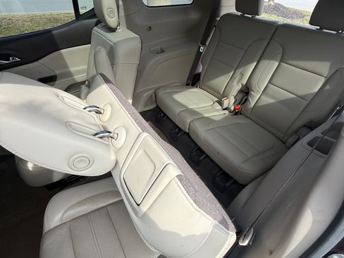 Used 2018 GMC Acadia Denali w/ Technology Package image 14