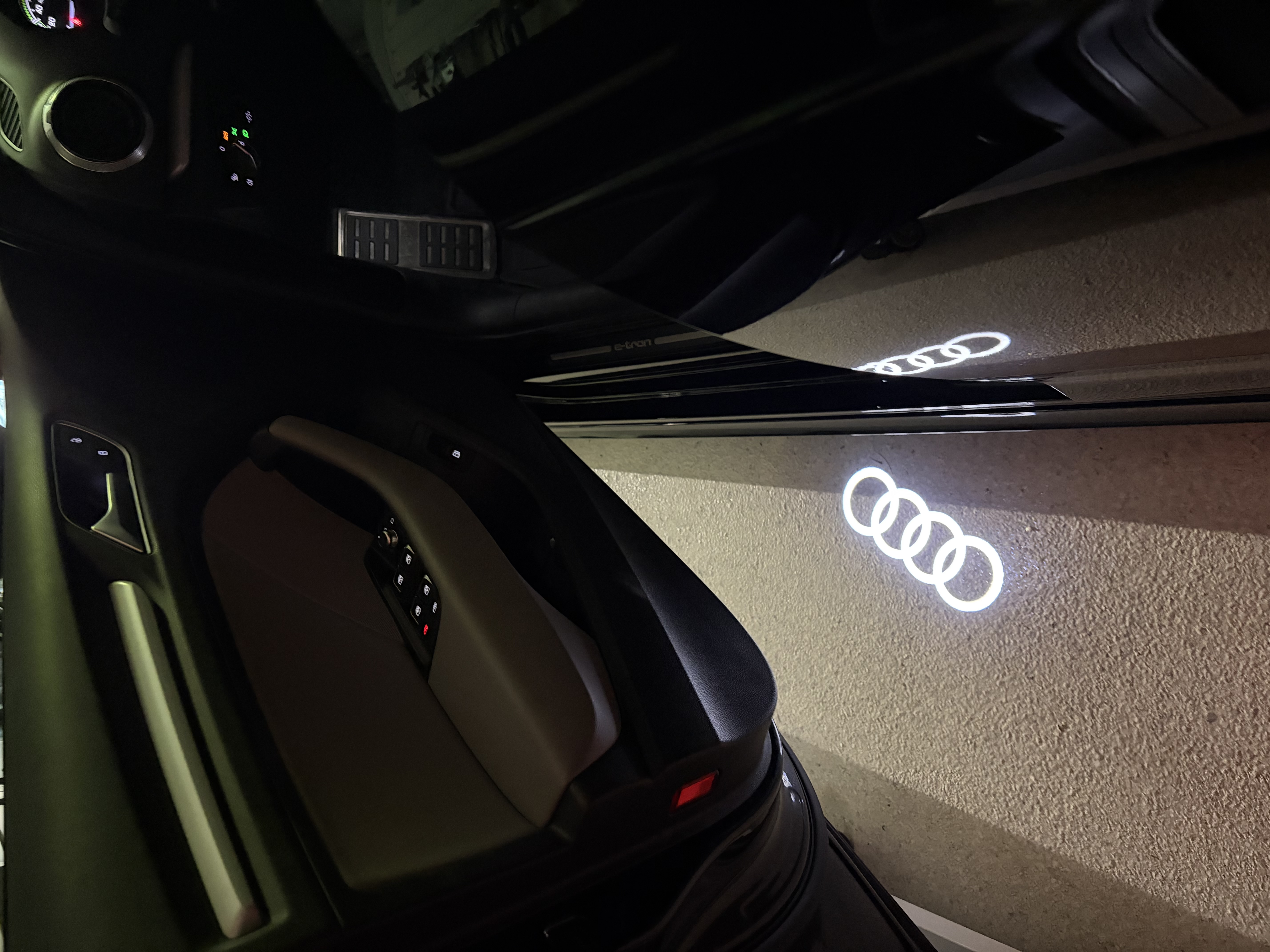 Used 2018 Audi A3 e-tron Premium w/ Sport Package FWD image 16
