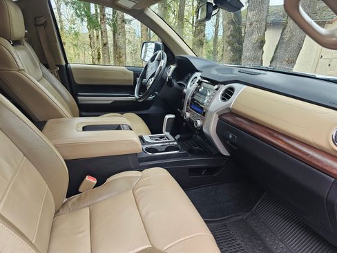 Used 2020 Toyota Tundra Limited w/ Limited Premium Package image 19