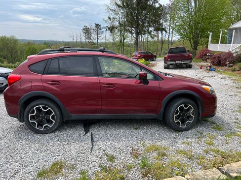 Used 2014 Subaru Crosstrek 2.0i Premium AWD/4WD image 2