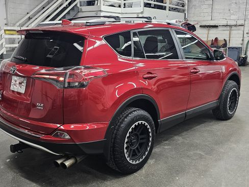 Used 2016 Toyota RAV4 XLE image 5