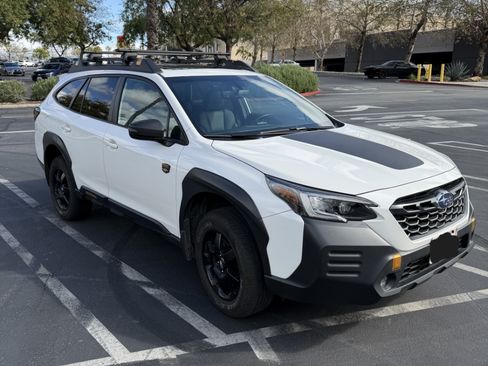 Used 2022 Subaru Outback Wilderness w/ Wilderness Package image 8