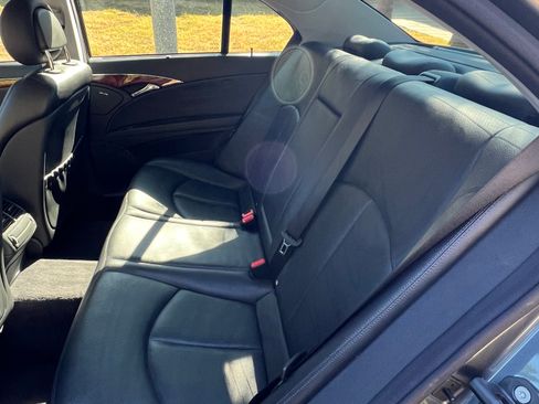 Used 2006 Mercedes-Benz E 350 Sedan image 9