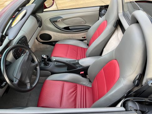 Used 2000 Porsche Boxster image 4