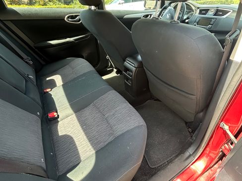 Used 2015 Nissan Sentra SV image 8