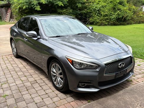 Used 2015 INFINITI Q50 Premium AWD/4WD image 2