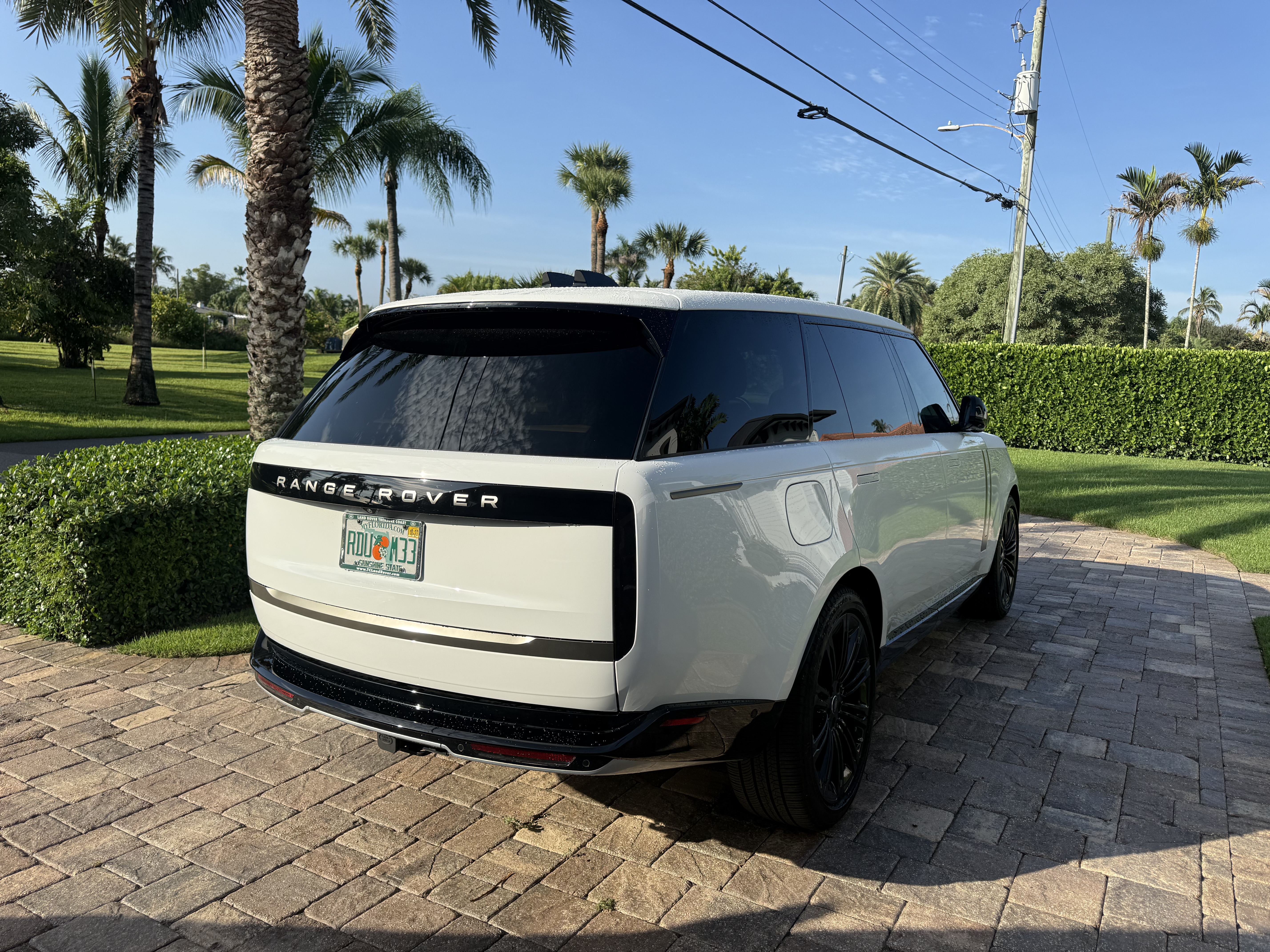 Used 2024 Land Rover Range Rover Long Wheelbase SE AWD/4WD image 5