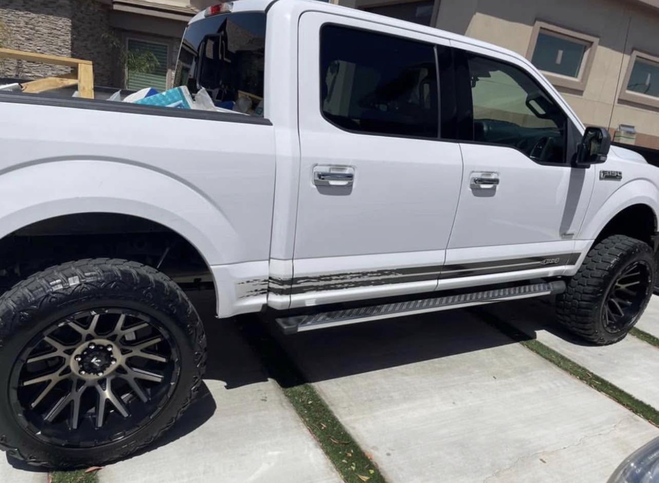 Used 2015 Ford F150 XLT w/ Equipment Group 302A Luxury RWD image 2