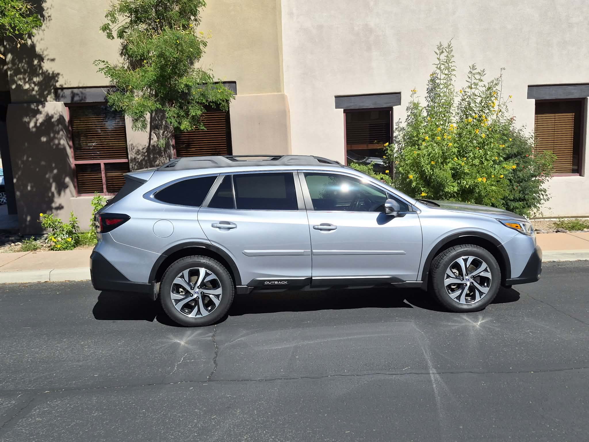 Used 2020 Subaru Outback Limited XT w/ Popular Package #2 AWD/4WD image 6