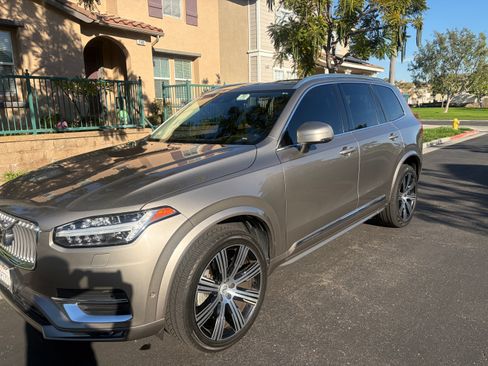 Used 2020 Volvo XC90 T6 Inscription image 1