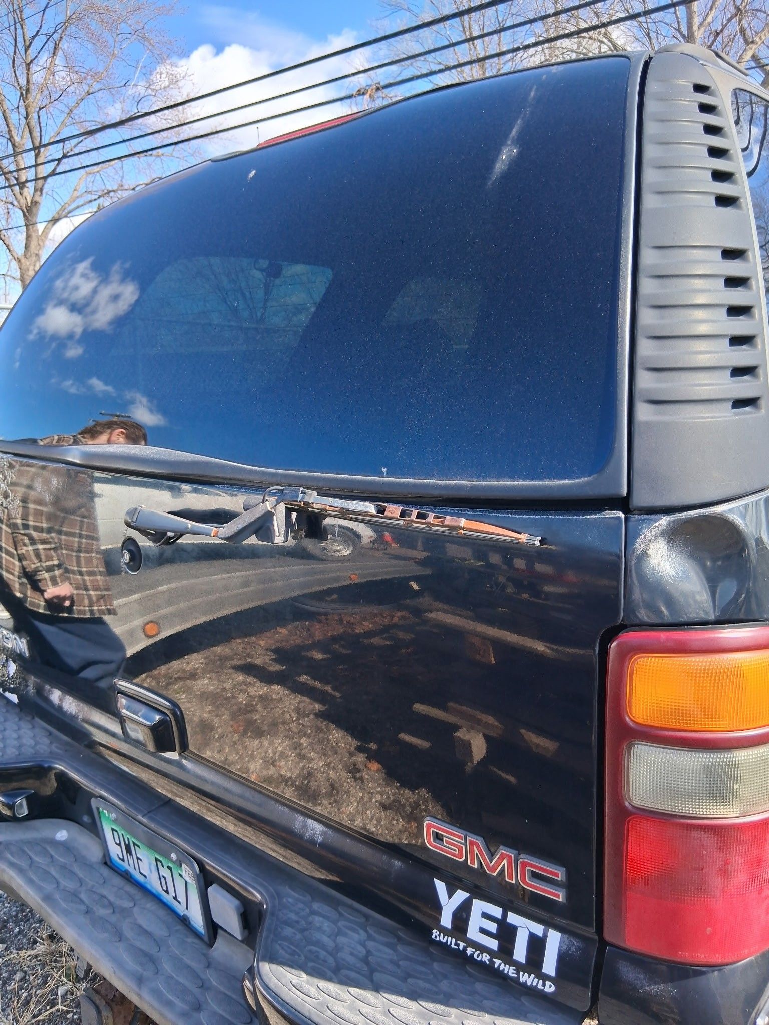 Used 2001 GMC Yukon Denali AWD/4WD image 4