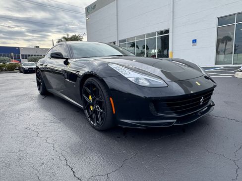 Used 2018 Ferrari GTC4Lusso AWD/4WD image 1