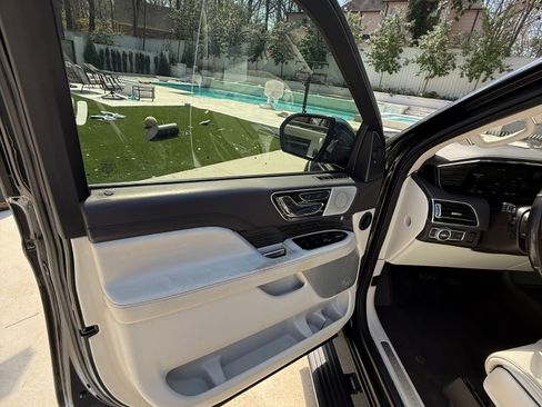 Used 2019 Lincoln Navigator L Black Label w/ Cargo Package image 23