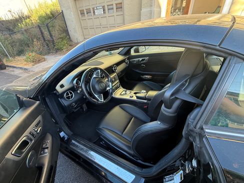 Used 2018 Mercedes-Benz SLC 300 image 5