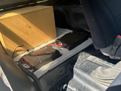 Used 1998 Jeep Wrangler SE image 21