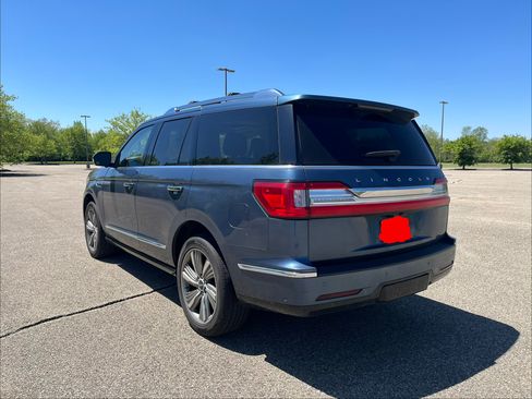 Used 2018 Lincoln Navigator Reserve w/ Technology Package AWD/4WD image 4