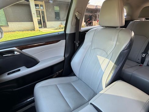 Used 2019 Lexus RX 350 FWD w/ Premium Package image 12