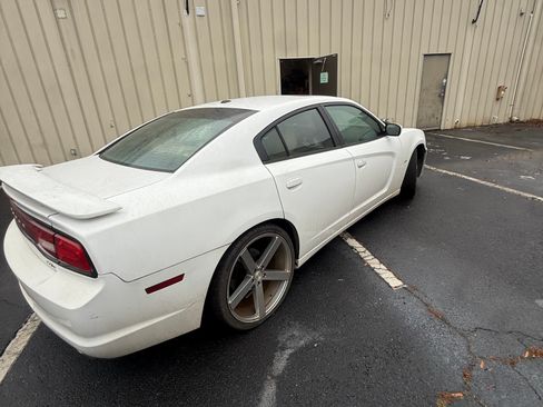 Used 2012 Dodge Charger R/T image 5
