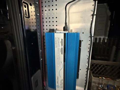 Used 2020 Ford Transit 250 Medium Roof AWD w/ Load Area Protection Package image 12