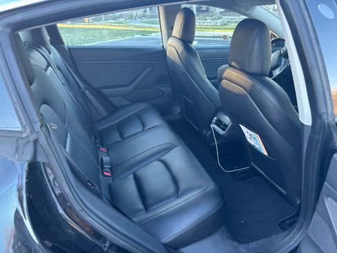 Used 2018 Tesla Model 3 Long Range image 8